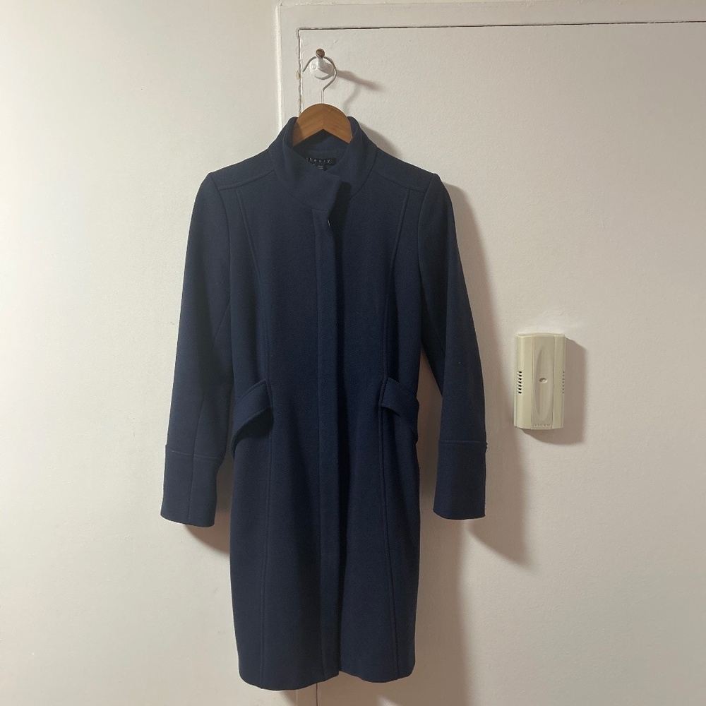 Women’s Theory Navy Wool Coat Size Medium